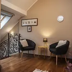 Villa Hilltop Wellness Villa-big Garden, Sauna, Hot Tube *