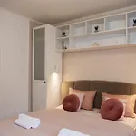 Hilltop Wellness Villa-big Garden, Sauna, Hot Tube Villa *
