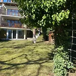 Villa Hilltop Wellness Villa-big Garden, Sauna, Hot Tube