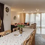 Villa Hilltop Wellness Villa-big Garden, Sauna, Hot Tube *