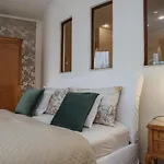 Hilltop Wellness Villa-big Garden, Sauna, Hot Tube Pécs