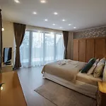Villa Hilltop Wellness Villa-big Garden, Sauna, Hot Tube *