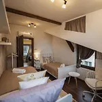 Hilltop Wellness Villa-big Garden, Sauna, Hot Tube Pécs