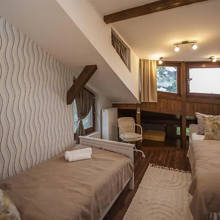 Hilltop Wellness Villa-big Garden, Sauna, Hot Tube