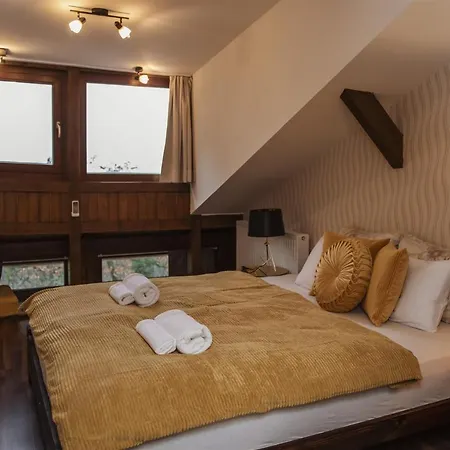 Willa Hilltop Wellness Villa-big Garden, Sauna, Hot Tube