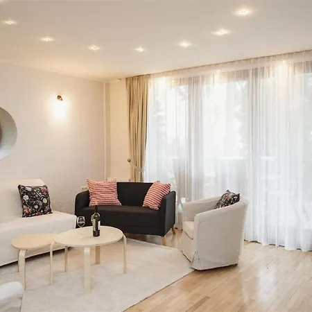 Hilltop Wellness Villa-big Garden, Sauna, Hot Tube * Pécs