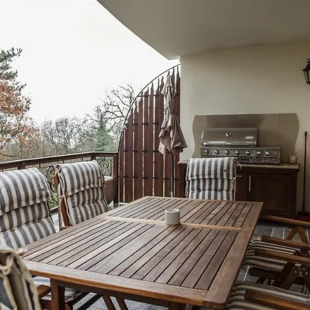 Hilltop Wellness Villa-big Garden, Sauna, Hot Tube Villa Pécs