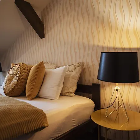 Hilltop Wellness Villa-big Garden, Sauna, Hot Tube Villa