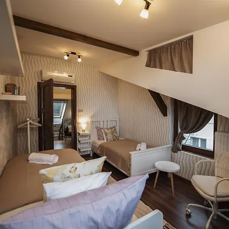 Hilltop Wellness Villa-big Garden, Sauna, Hot Tube Pécs