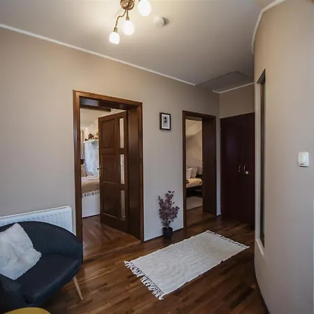 Villa Hilltop Wellness Villa-big Garden, Sauna, Hot Tube Pécs