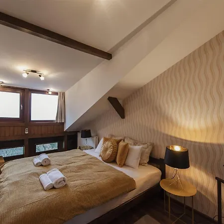 Willa Hilltop Wellness Villa-big Garden, Sauna, Hot Tube