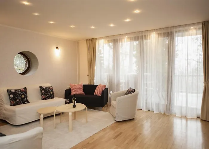 Hilltop Wellness Villa-big Garden, Sauna, Hot Tube Villa *