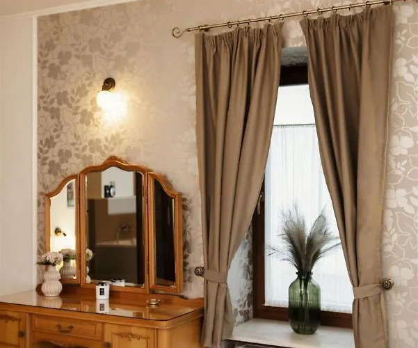 Hilltop Wellness Villa-big Garden, Sauna, Hot Tube *