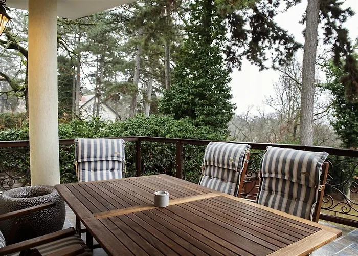 Hilltop Wellness Villa-big Garden, Sauna, Hot Tube * Peçuy